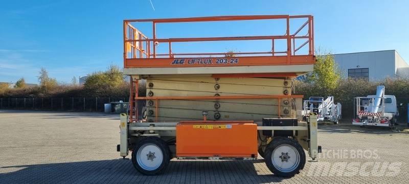 JLG 203-24 Žirkliniai keltuvai