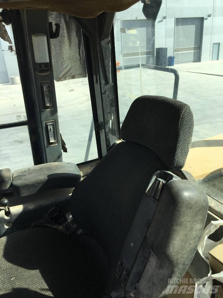 CAT 950H Naudoti ratiniai krautuvai