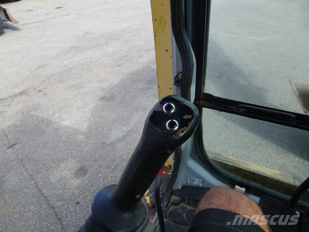 New Holland E195 Vikšriniai ekskavatoriai