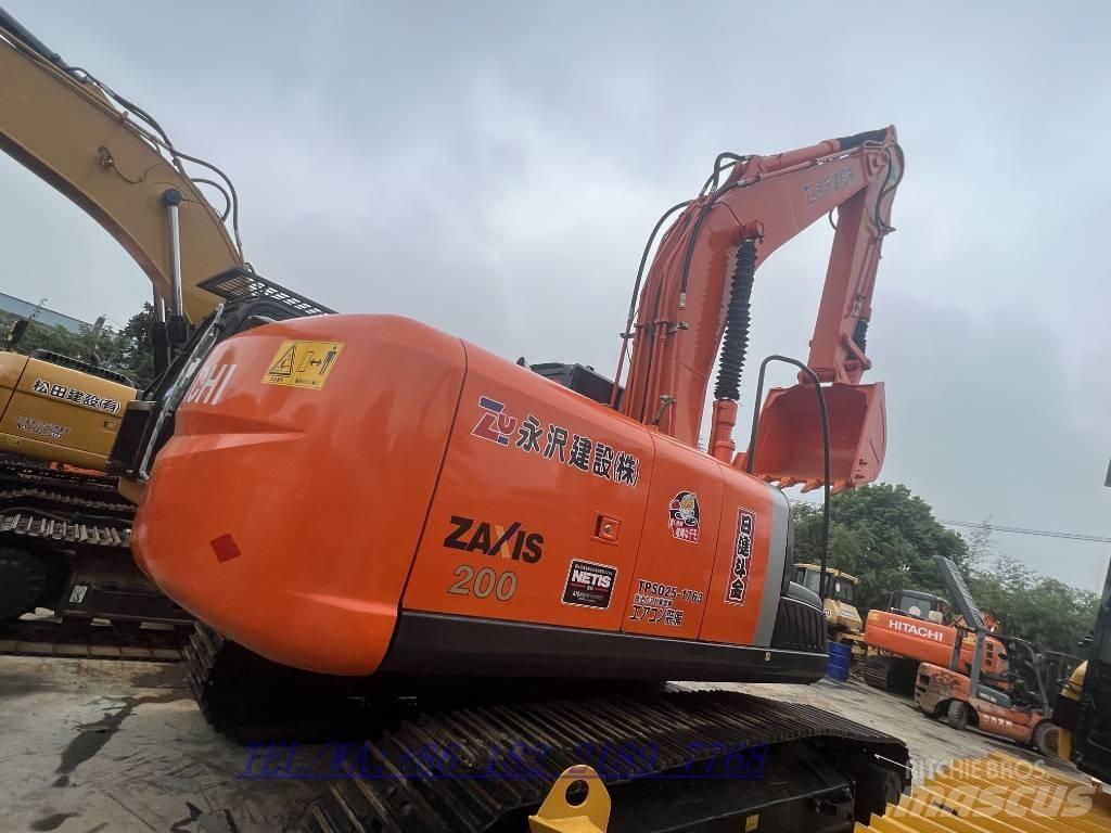 Hitachi ZX200 Vikšriniai ekskavatoriai