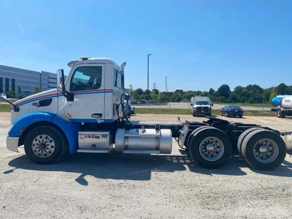 Peterbilt 579 Naudoti vilkikai