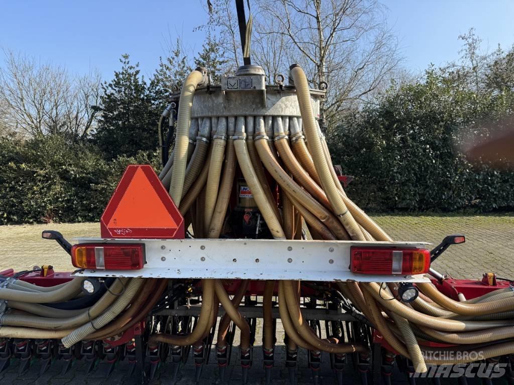 Vredo ZB3-8750 Mėšlo barstytuvai