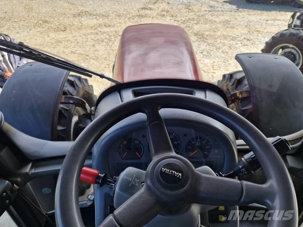 Valtra T 180 Traktoriai