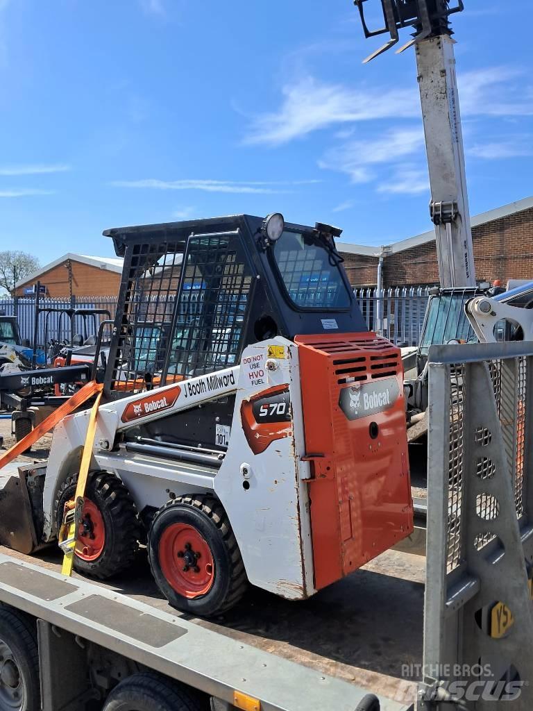 Bobcat S 70 Krautuvai su šoniniu pasukimu