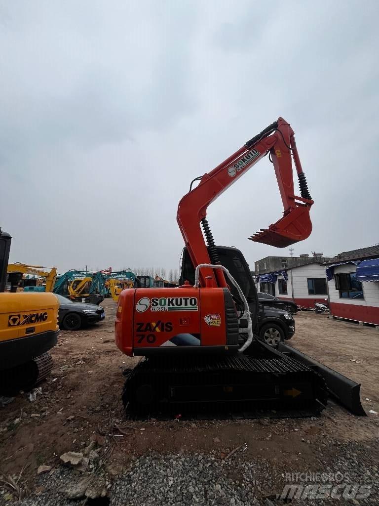 Hitachi ZX 70 Vidutinės galios ekskavatoriai 7-12 t