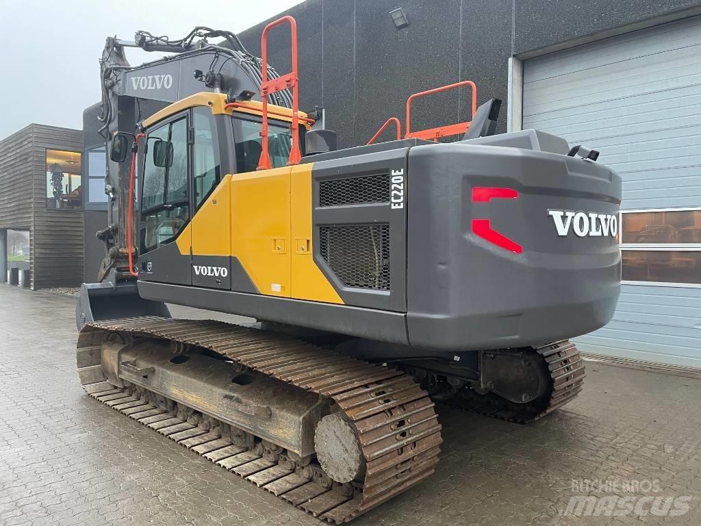 Volvo EC220E Vikšriniai ekskavatoriai