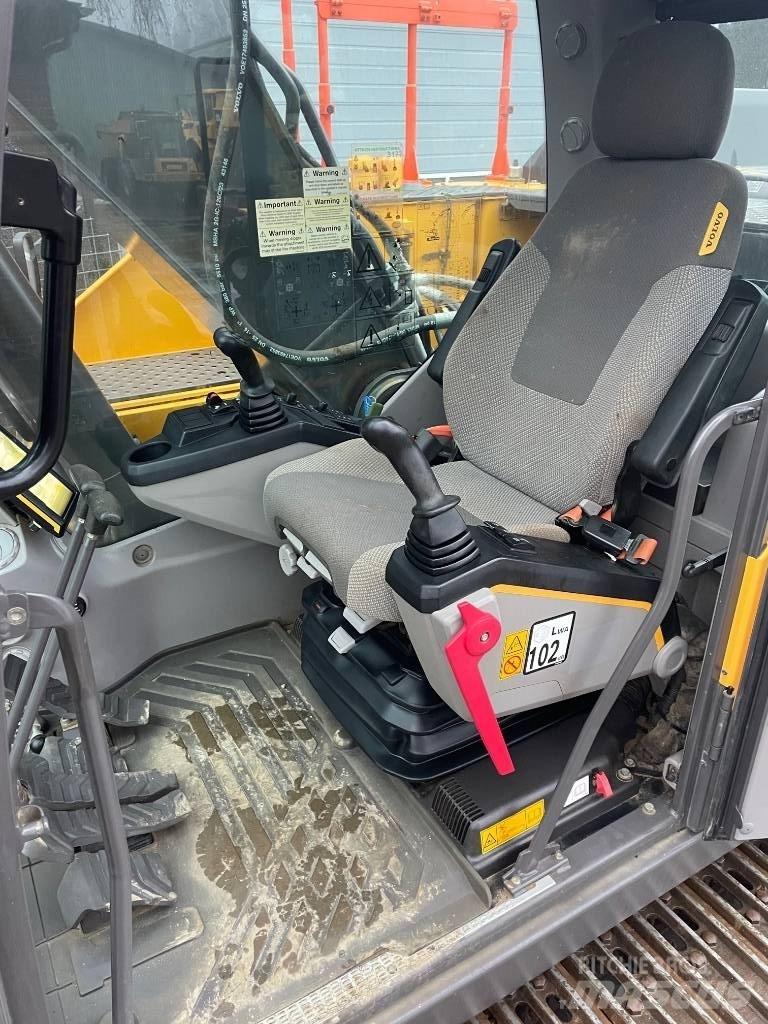Volvo EC220E Vikšriniai ekskavatoriai