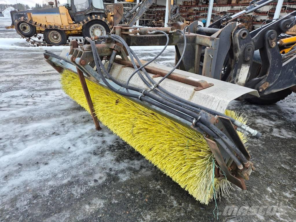 Salo 300 Avoharja Šepečiai