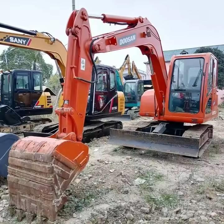 Doosan DH70-7 Vikšriniai ekskavatoriai