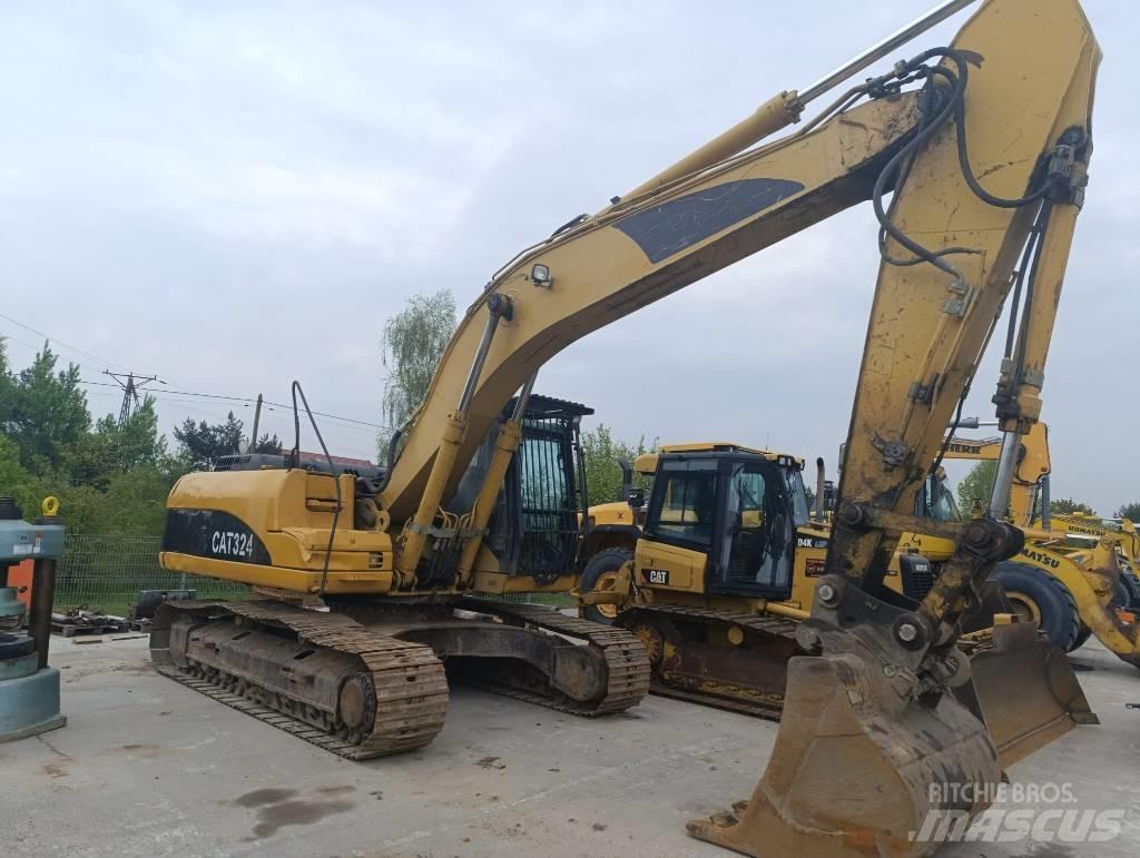 CAT 324 D Vikšriniai ekskavatoriai