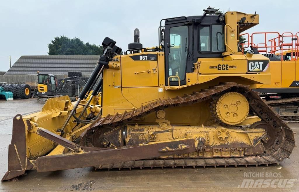 CAT D6T Vikšriniai buldozeriai