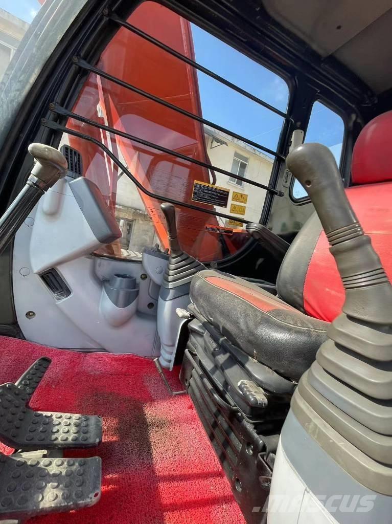 Hitachi ZX 120 Vikšriniai ekskavatoriai