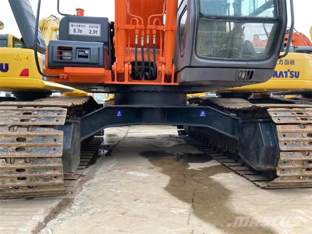 Hitachi EX 1200 Vikšriniai ekskavatoriai