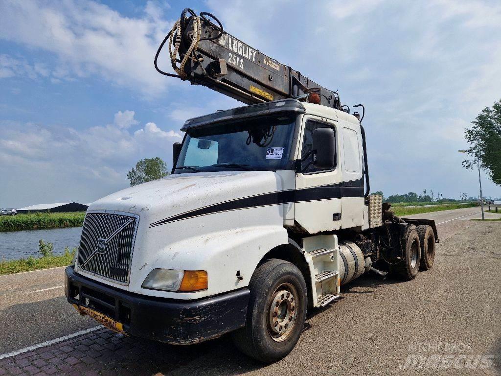 Volvo NH12.460 Naudoti vilkikai