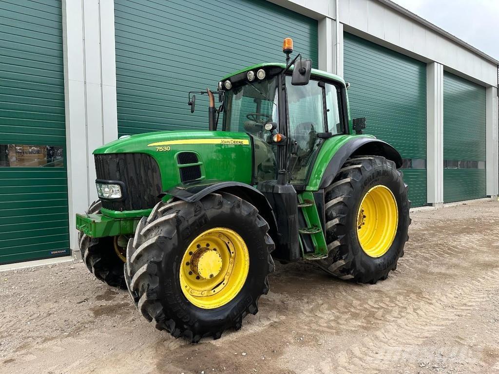 John Deere 7530 Traktoriai
