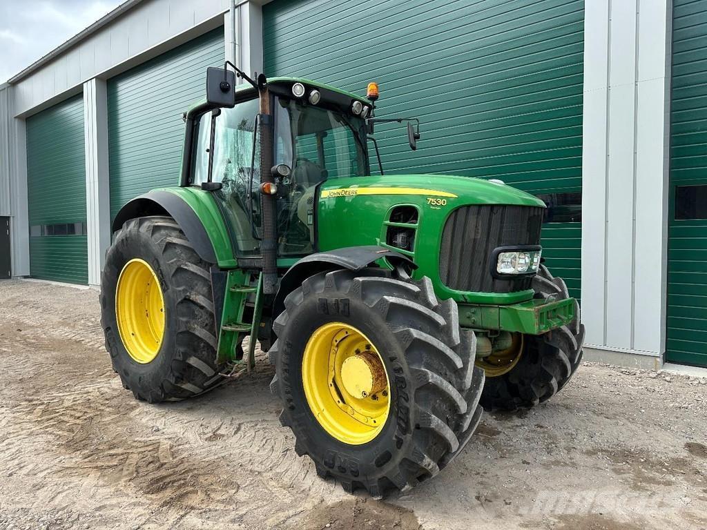 John Deere 7530 Traktoriai