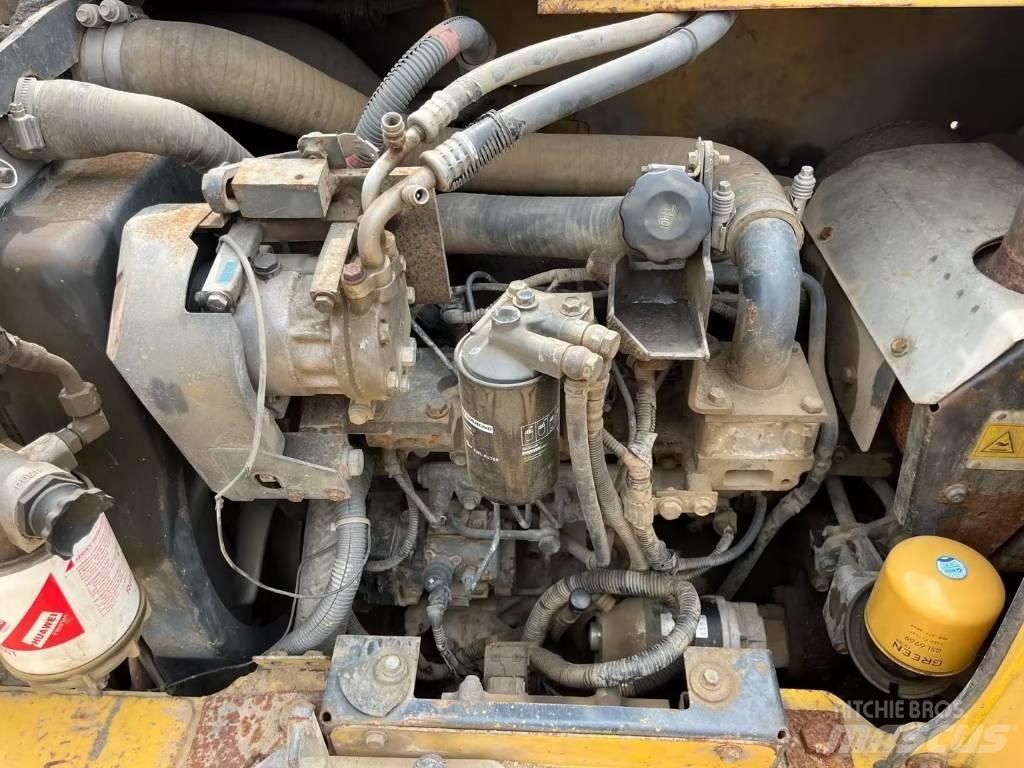 Komatsu PC70-8加长臂 Vikšriniai ekskavatoriai