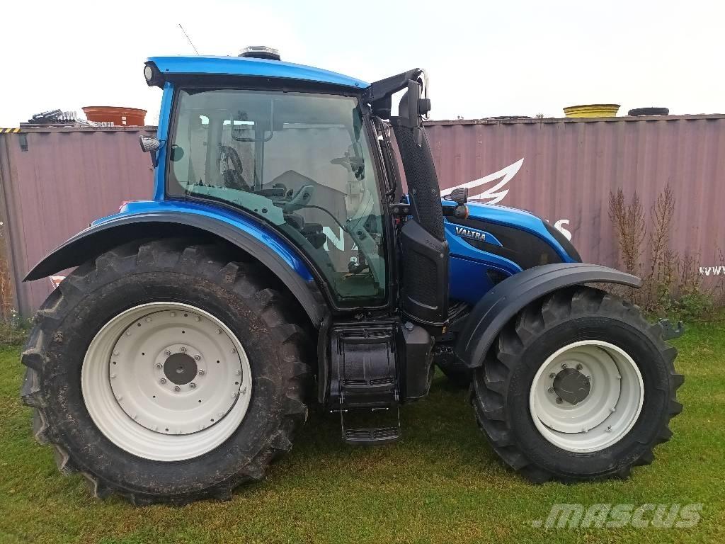 Valtra N174 E versu Traktoriai