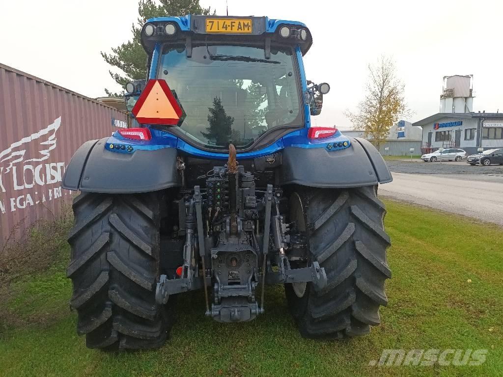 Valtra N174 E versu Traktoriai
