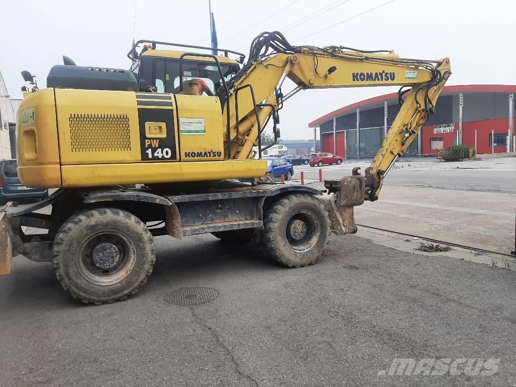 Komatsu PW 140-7 Ratiniai ekskavatoriai