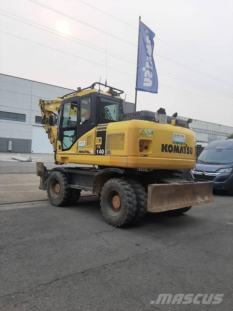 Komatsu PW 140-7 Ratiniai ekskavatoriai