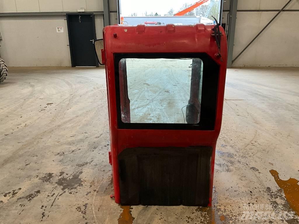 Bobcat E 80 Kabinos ir interjeras