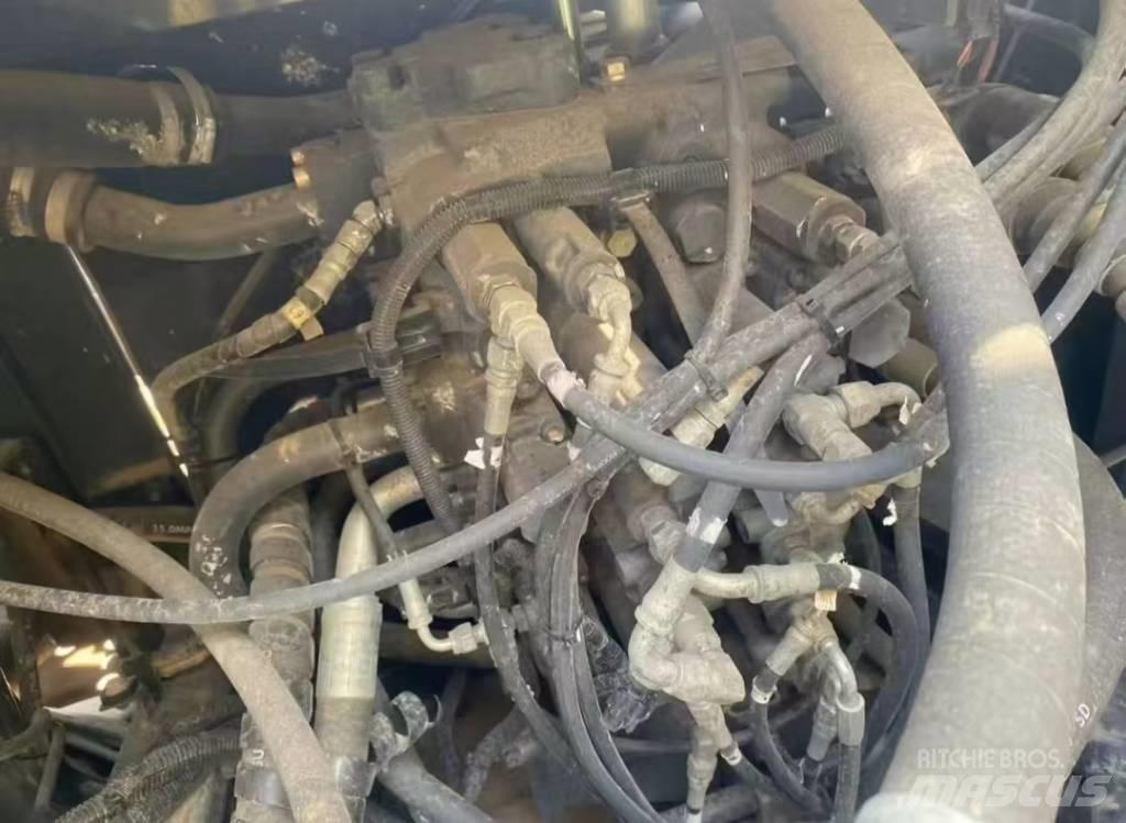 Sumitomo SH240LC Vikšriniai ekskavatoriai