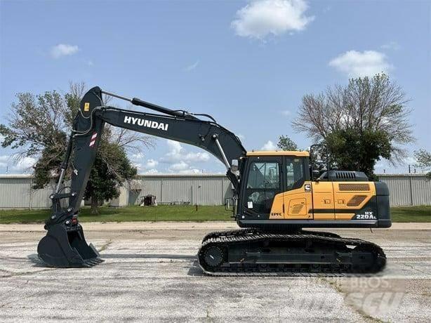 Hyundai HX 220 Vikšriniai ekskavatoriai