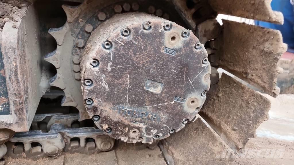 Hyundai 220 LC Vikšriniai ekskavatoriai