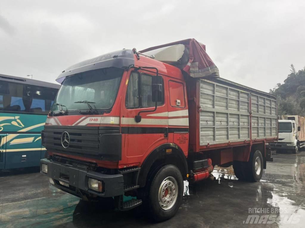 Mercedes-Benz 1748 Savivarčių priekabų vilkikai