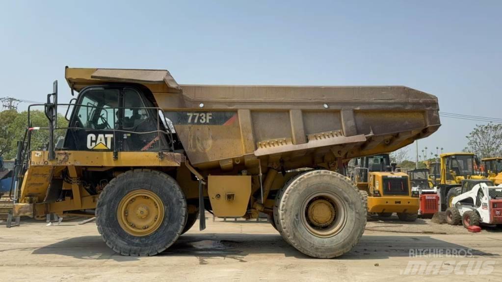 CAT 773 F Atliekų išvežimo technika