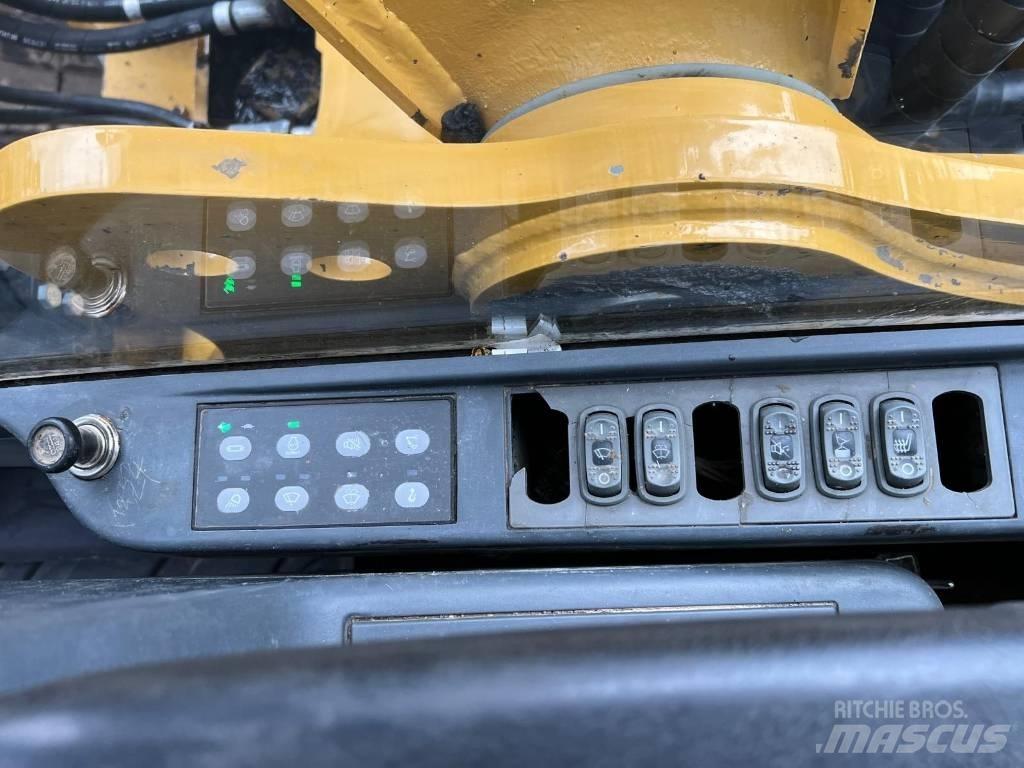 CAT 315 D Vikšriniai ekskavatoriai
