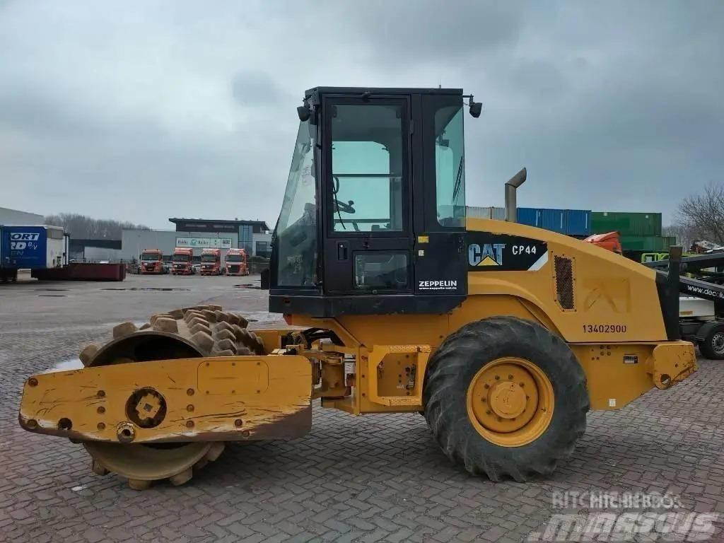 CAT CP 44 Vieno būgno volai