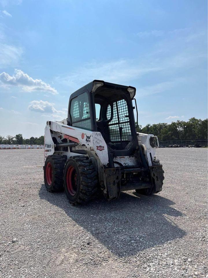 Bobcat S 550 Krautuvai su šoniniu pasukimu