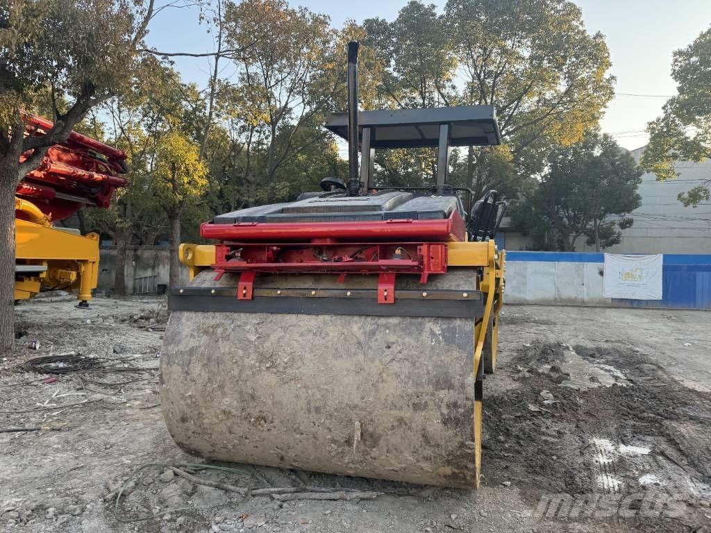 Dynapac CC 522 Porinių būgnų volai