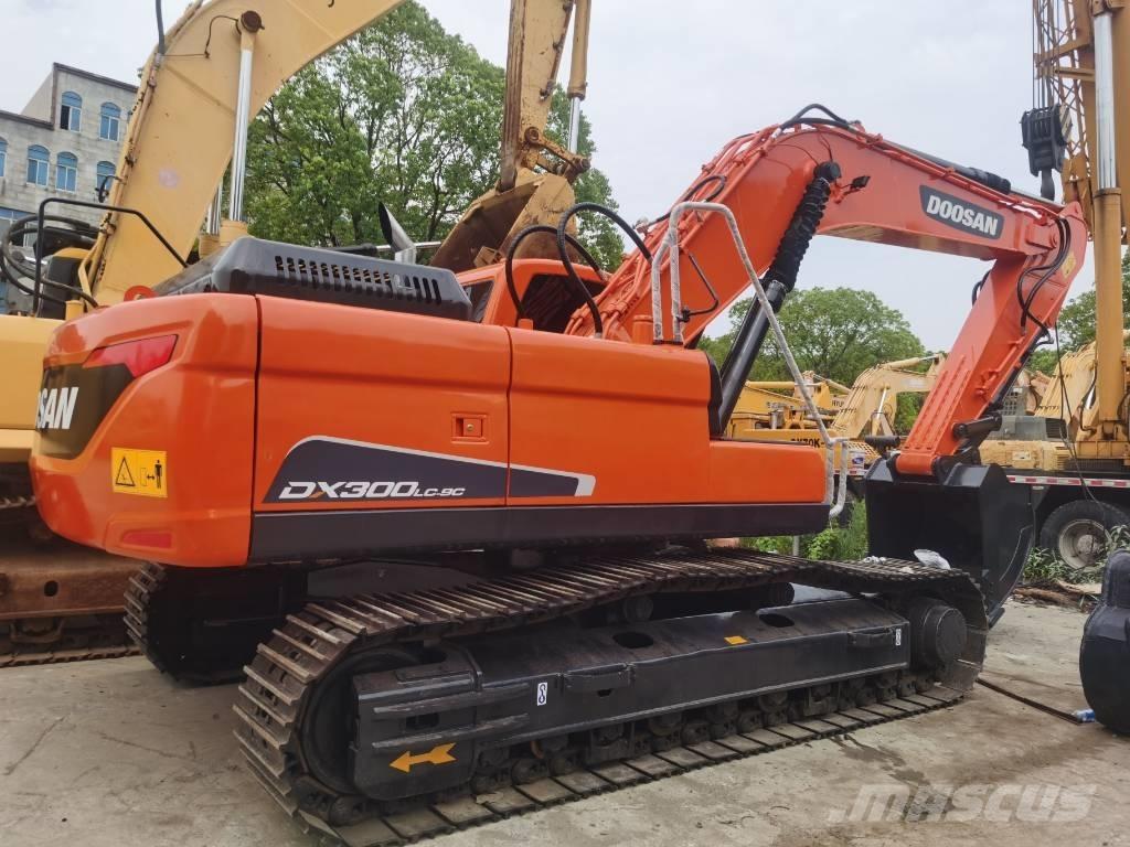 Doosan DX 300 LC Vikšriniai ekskavatoriai