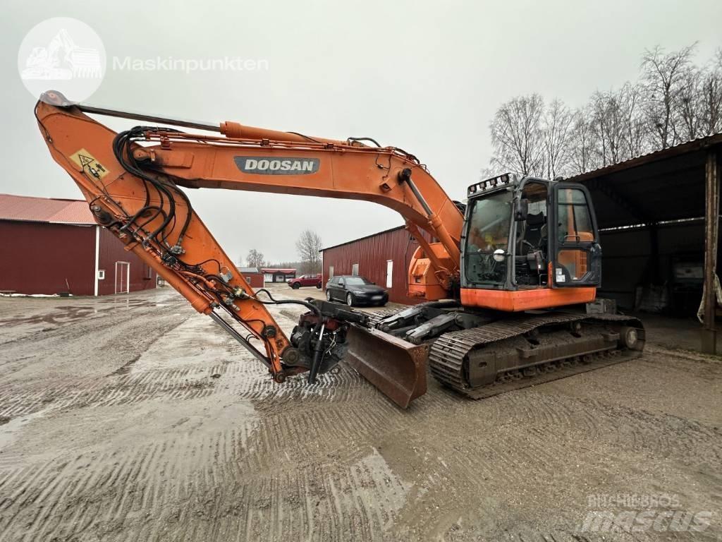 Doosan DX 235 LCR Vikšriniai ekskavatoriai
