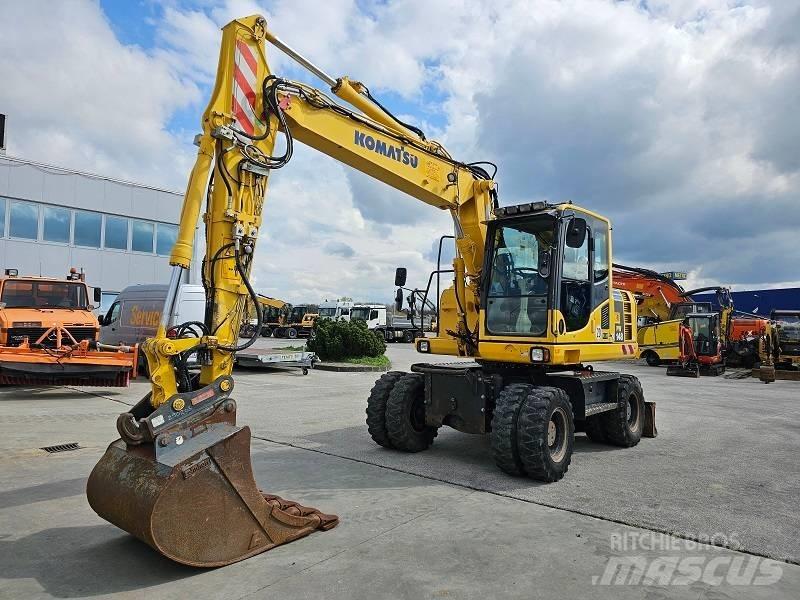Komatsu PW 148-8 Ratiniai ekskavatoriai