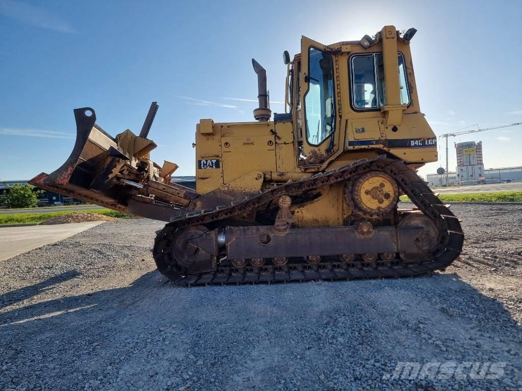 CAT D 4 H Vikšriniai buldozeriai