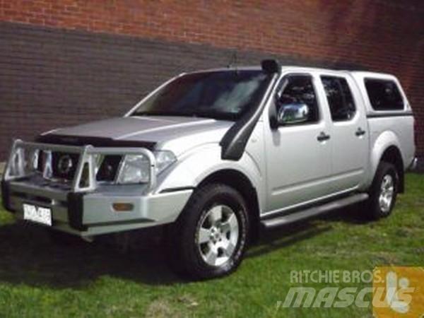 Nissan NAVARA ST-X Krovininiai furgonai
