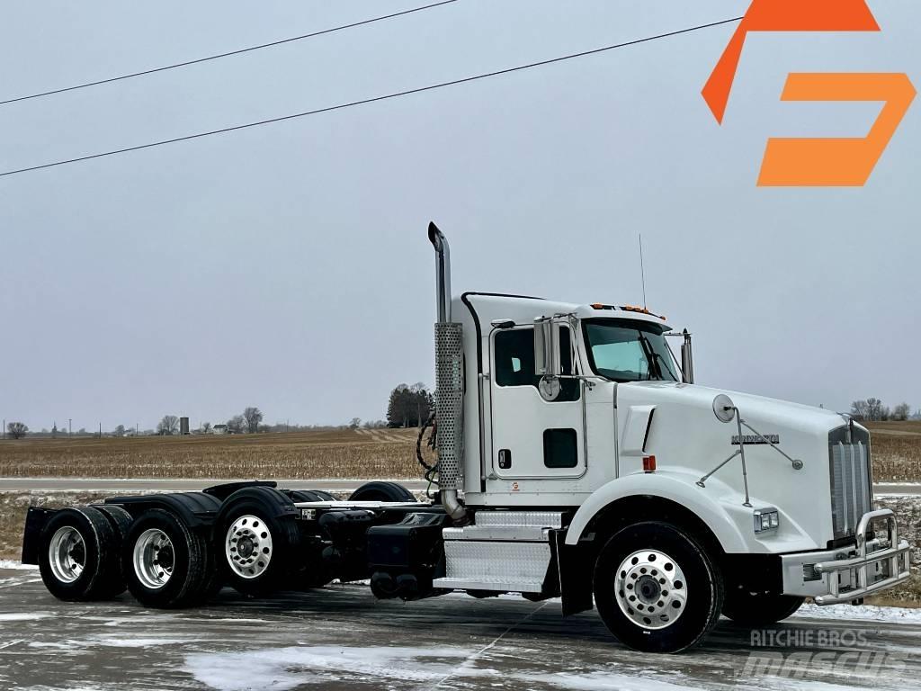 Kenworth T 800 Naudoti vilkikai