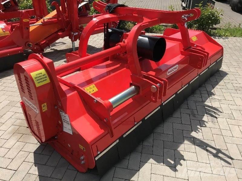 Maschio Bufalo 280 Kiti pašarų derliaus nuėmimo įrengimai