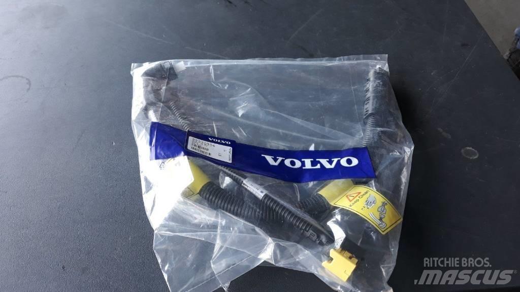 Volvo HOSE 22330354 Transportas - Kita