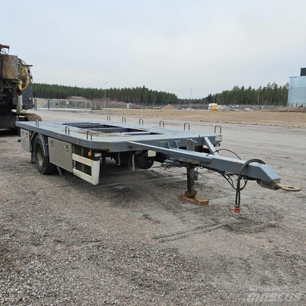  Eksjövagn kv11 Kitos priekabos