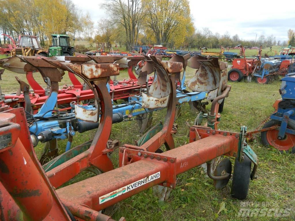 Kverneland 3 Apverčiamieji plūgai