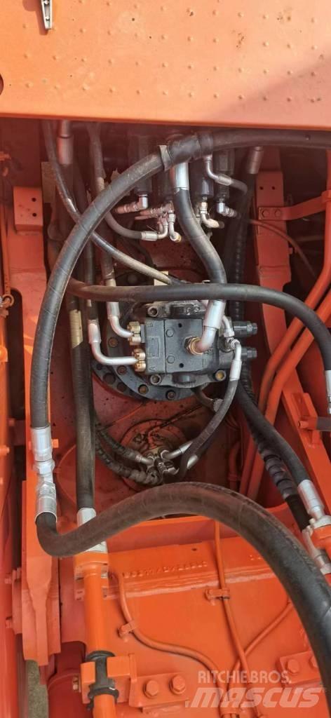 Doosan 300-7 Vikšriniai ekskavatoriai