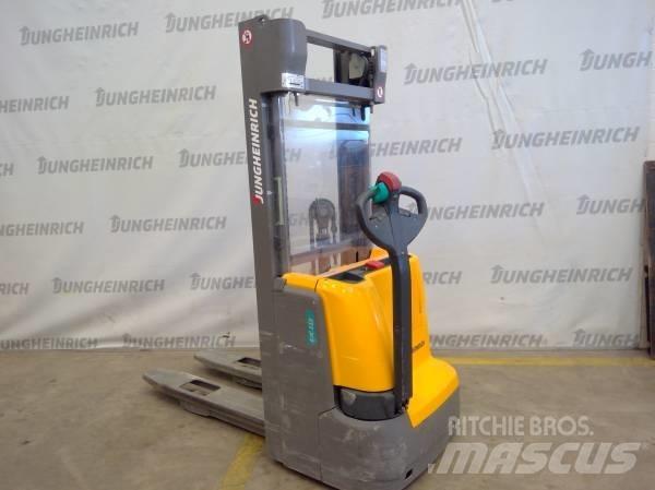 Jungheinrich EJC 112 Rankiniai vėžimėliai