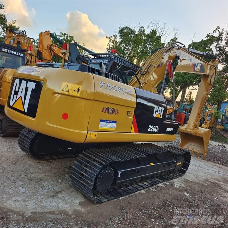 CAT 320 D Vikšriniai ekskavatoriai