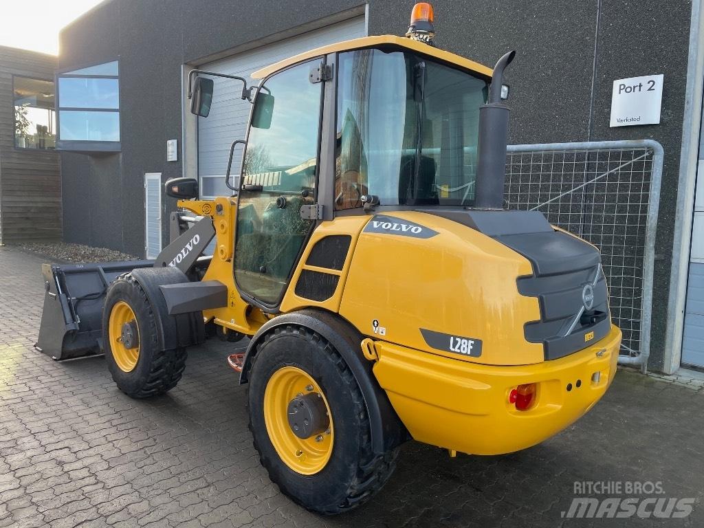 Volvo L28F Mini krautuvai