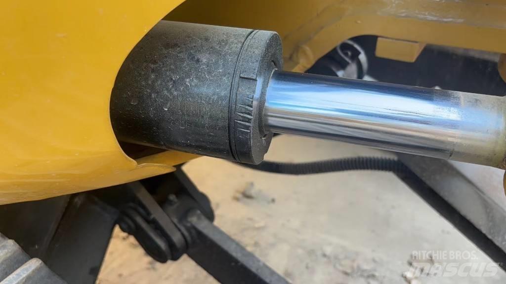 CAT 303.5 Mini ekskavatoriai < 7 t